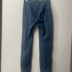 Lululemon Arq blue leggings - very comfortable and flattering